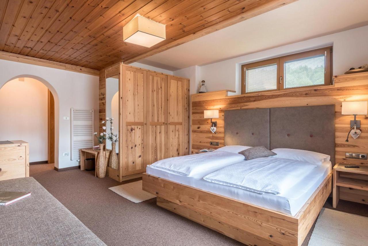 Haus Sonnegg Sonnenuntergang Apartment Laion Bagian luar foto