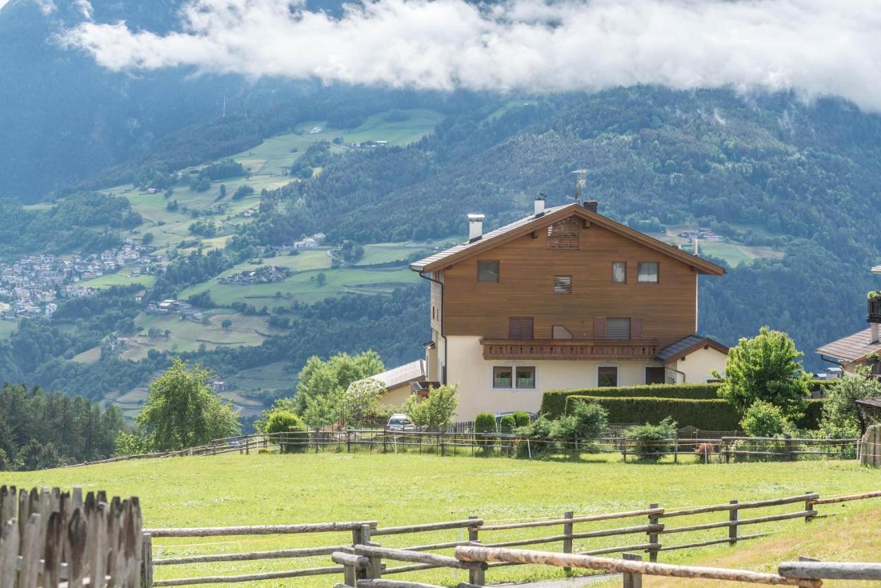 Haus Sonnegg Sonnenuntergang Apartment Laion Bagian luar foto